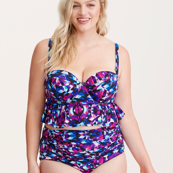 torrid Geo Print Peplum Swim Suit 👙 - Picture 4 of 5